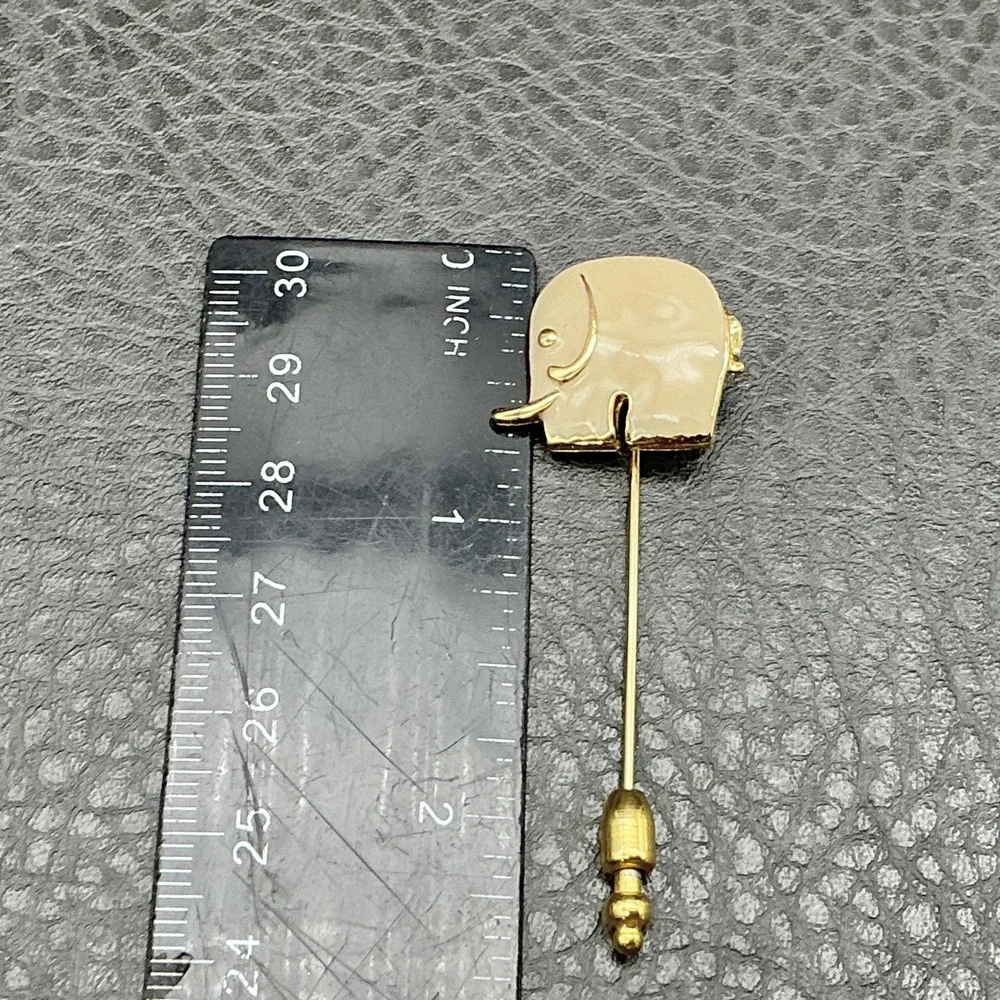 Vintage Crown Trifari Elephant Stick Pin Gold Tone Beige Enamel Lapel Hat 2